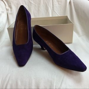 Vintage Paloma Royal Purple Pumps